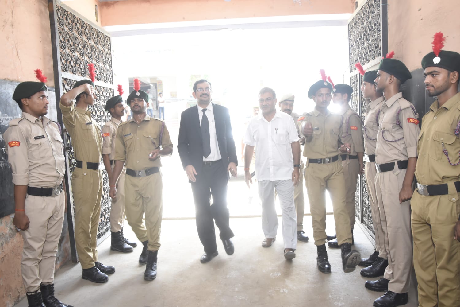 http://www.amarshahidintercollegebewar.in/uploads/gallery/687cedc8946ca.jpg